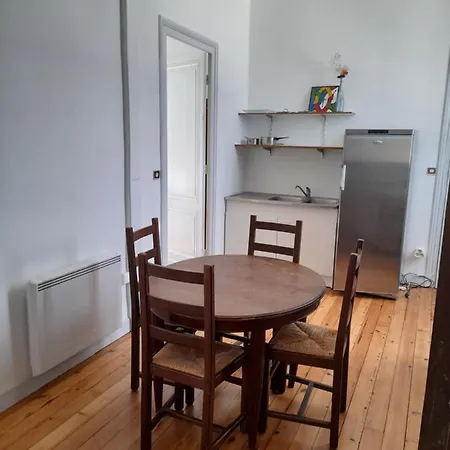 Appart 10 Apartment *